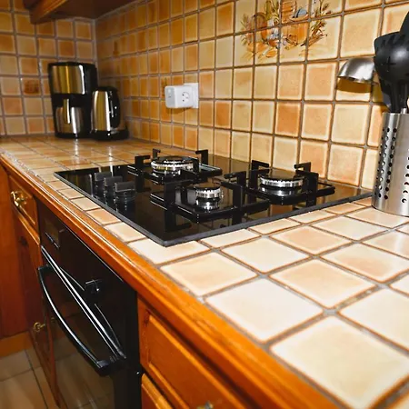 La Aux Oliviers Villa *